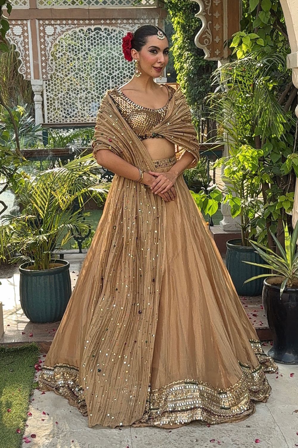 Niki Mehra in Echoes of Gold