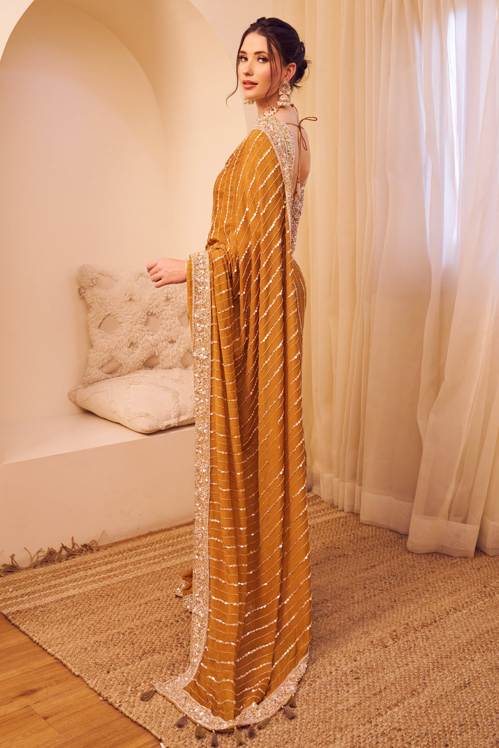 Riyaaz Yellow Organza Lining Shantoon Phool Gul Border Saree With Blouse