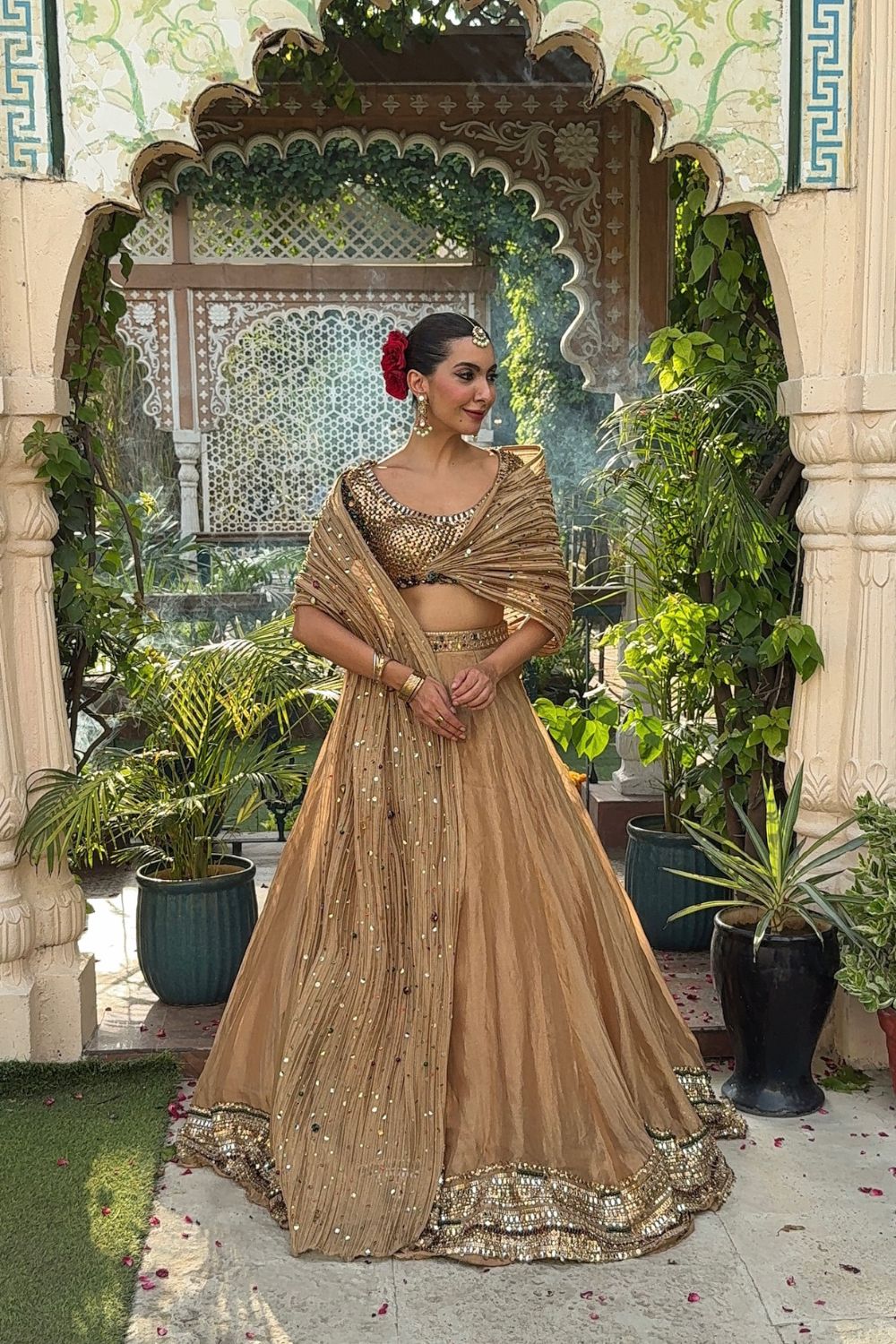 Niki Mehra in Echoes of Gold