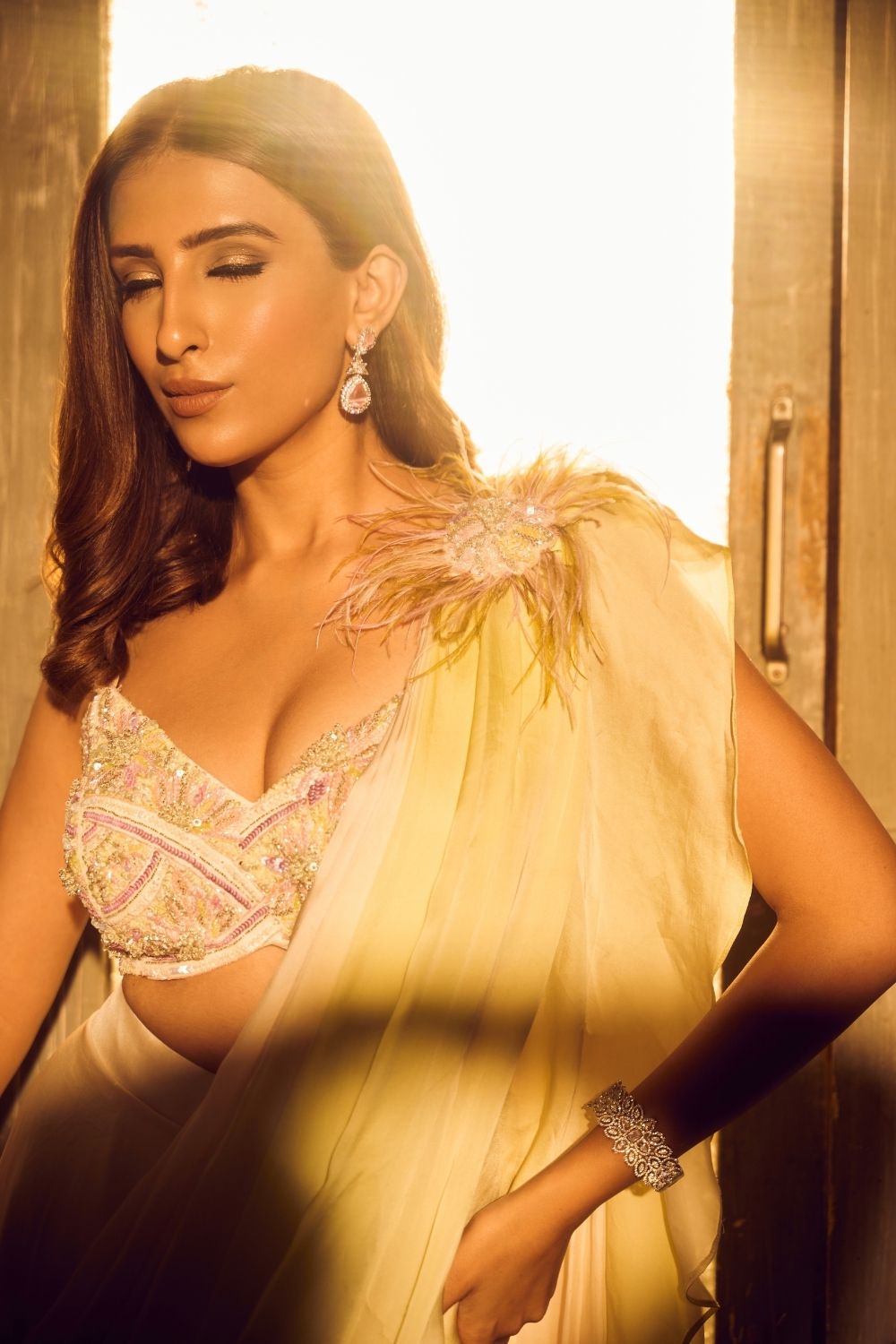 Vela Green Ivory Ombre Embellished V-neck Satin Organza Net Pre Drapped Saree