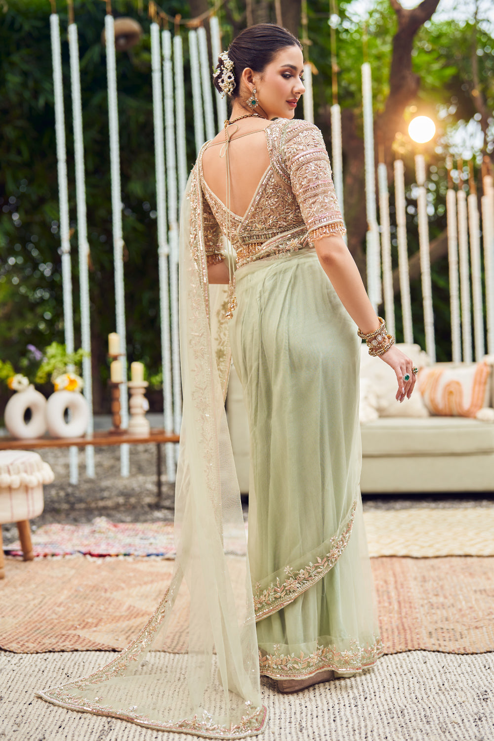 Jade Elegance Green Net Embroidery Sequin Sweetheart Neck Flora Border Saree With Blouse