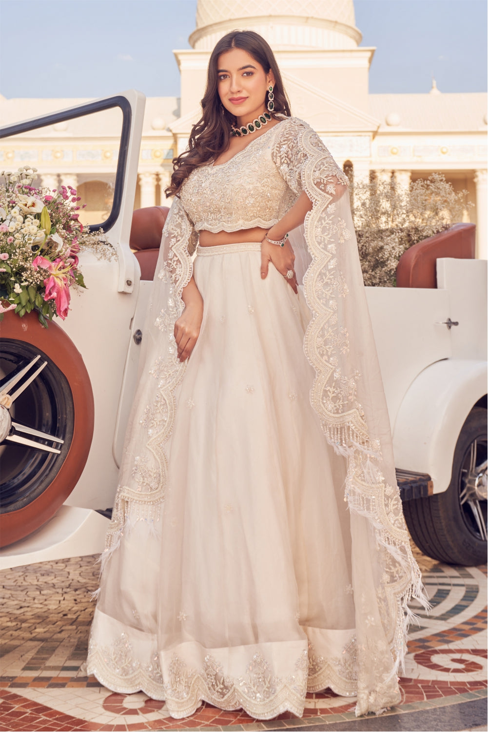 SNOW WHITE (7992492163318)