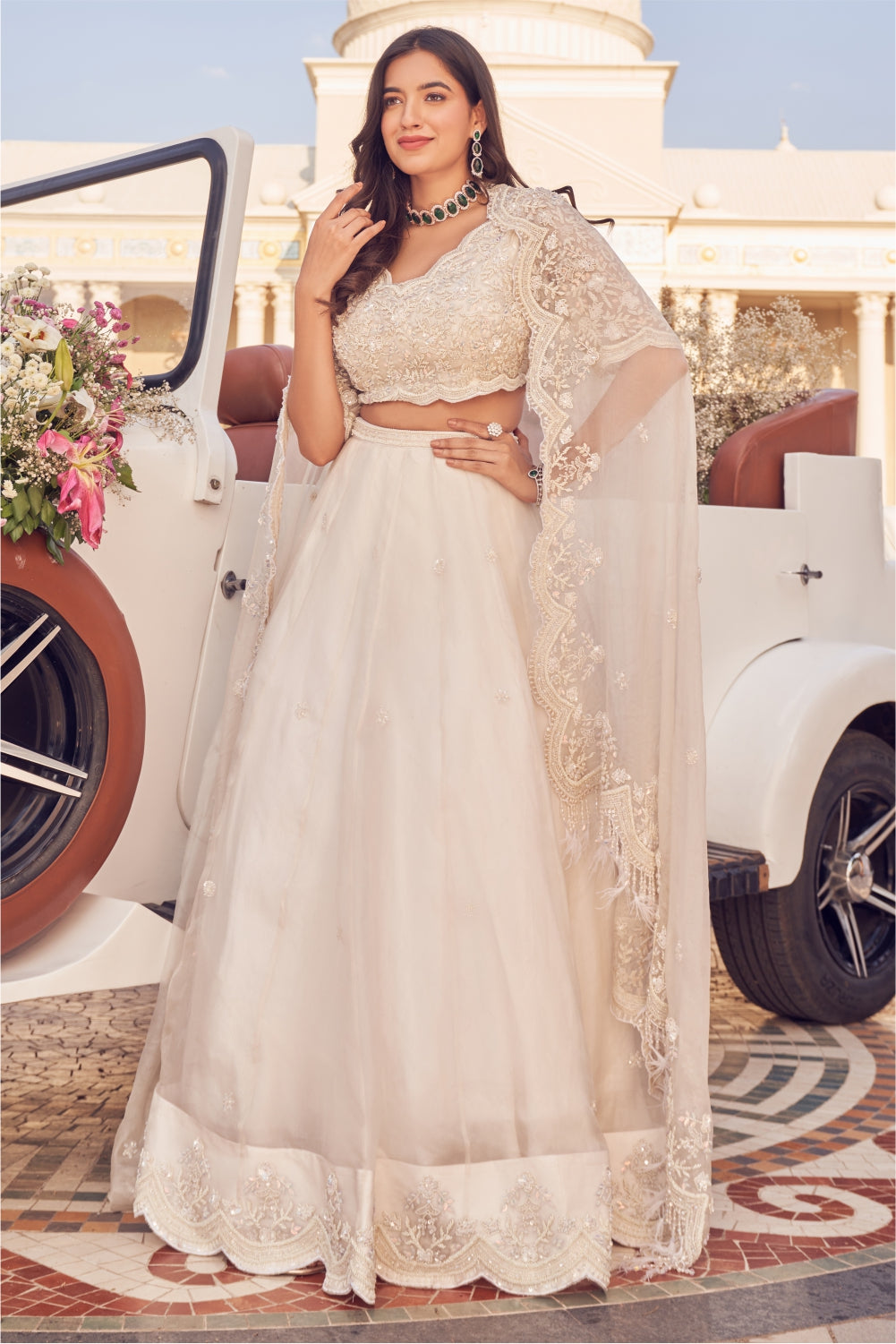 SNOW WHITE (7992492163318)