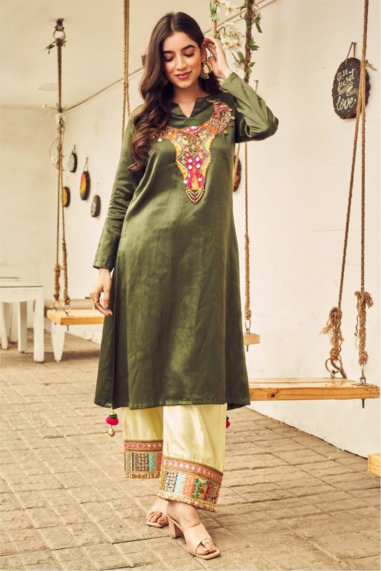 Boho Bull Embroidered Kurti Set (8007392821494)