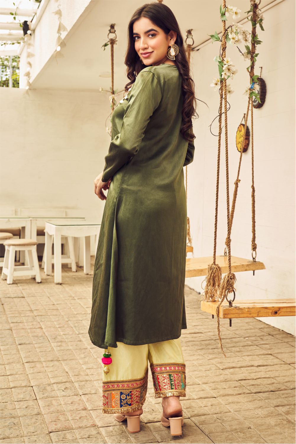 Boho Bull Embroidered Kurti Set (8007392821494)