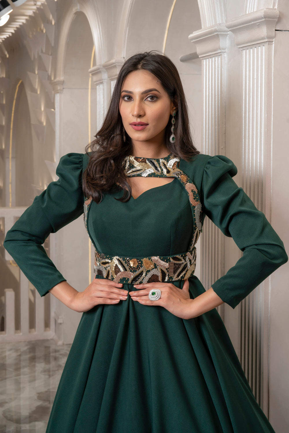 2022 Designer Dark Green Chiffon Plus Size Evening Dresses With V Neck,  Long Sleeves, And Side Slit Customizable Plus Size Formal Gown For Arabic  Prom Party And Vestidos From Topfashion_dress, $96.65 | DHgate.Com